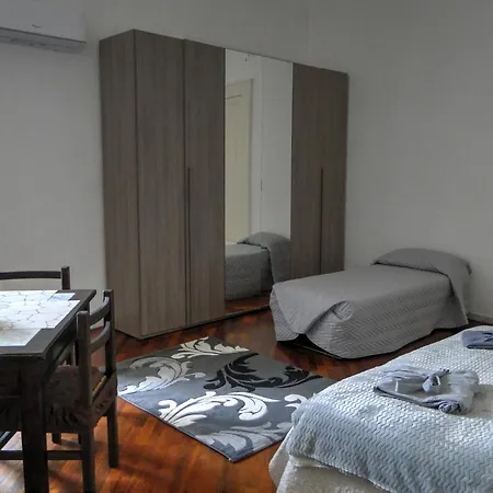 Alojamento de Acomodação e Pequeno-almoço Palazzo Costantino