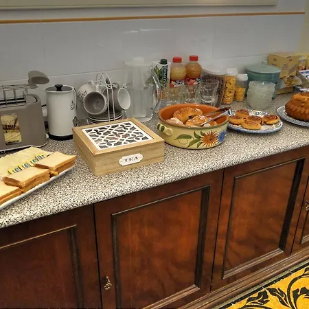 Alojamento de Acomodação e Pequeno-almoço Palazzo Costantino