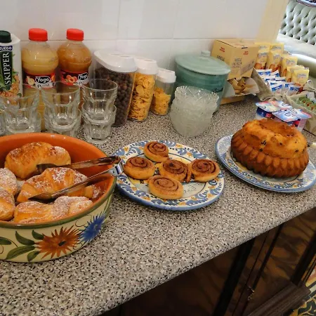 Alojamento de Acomodação e Pequeno-almoço Palazzo Costantino Nápoles